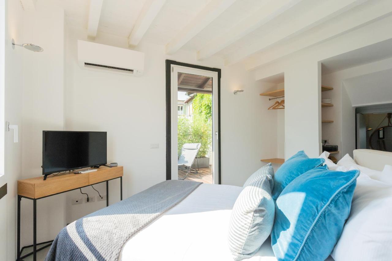 P Terrace - Lake View By Rent All Como Apartment Laglio Luaran gambar