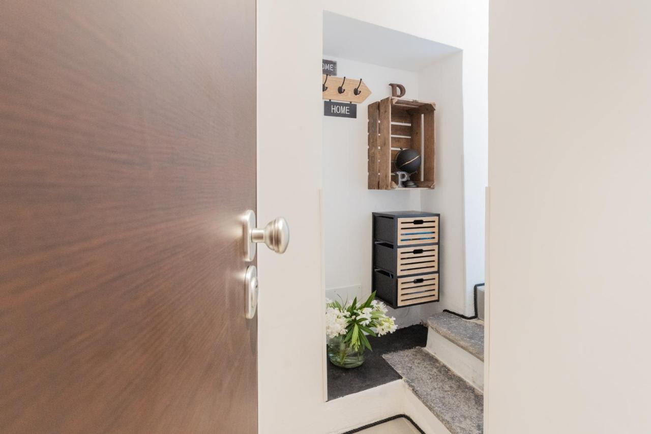 P Terrace - Lake View By Rent All Como Apartment Laglio Luaran gambar